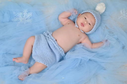 濮阳摸孕妇肚子沾喜气